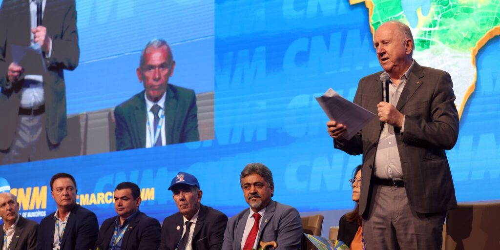 Prefeitos apresentam carta de reivindicações para governo federal