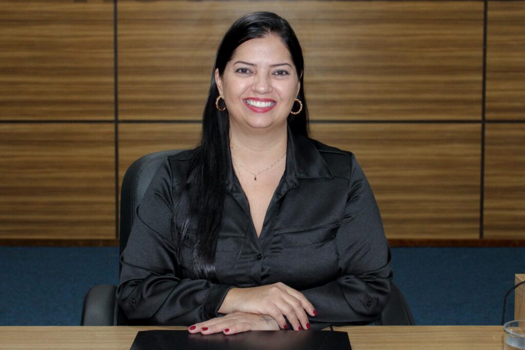 Vereadora Andrea Fernandes Fim Propõe Criação de Incentivo para Pagamento Antecipado do IPTU