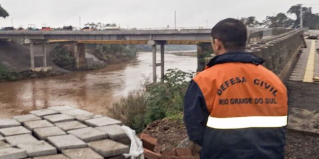 Chuvas mantêm Rio Grande do Sul em alerta vermelho para inundações