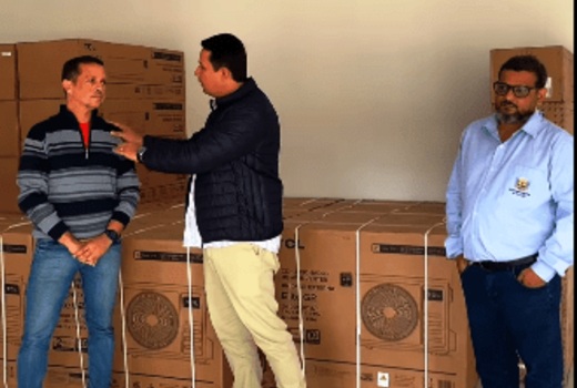 Escola Municipal Amin José recebe novos aparelhos de ar-condicionado