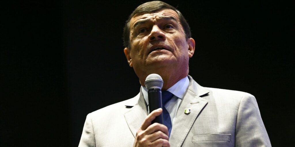 Paulo Sérgio Nogueira nega ter discutido minuta golpista com Bolsonaro