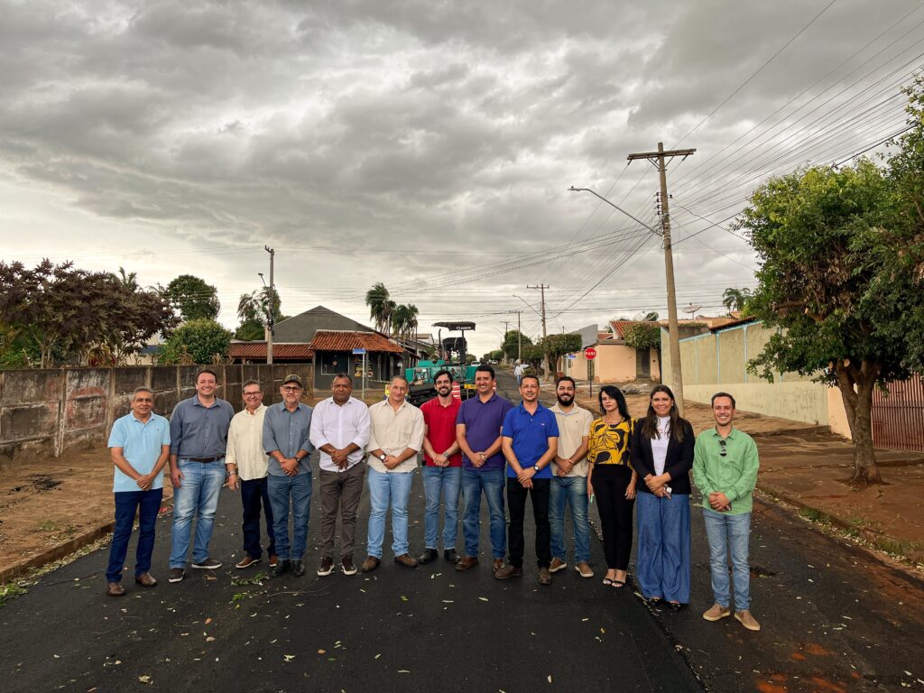 Prefeito Rodrigo Freitas e vereadores vistoriam obras prioritárias em Cassilândia