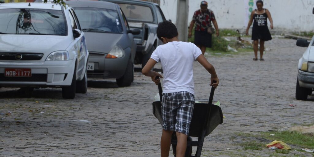 Trabalho infantil : mais de 6 mil foram resgatados desde 2023
