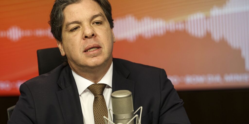 Goveno vai investir R$ 100 milhões em conectividade, diz ministro