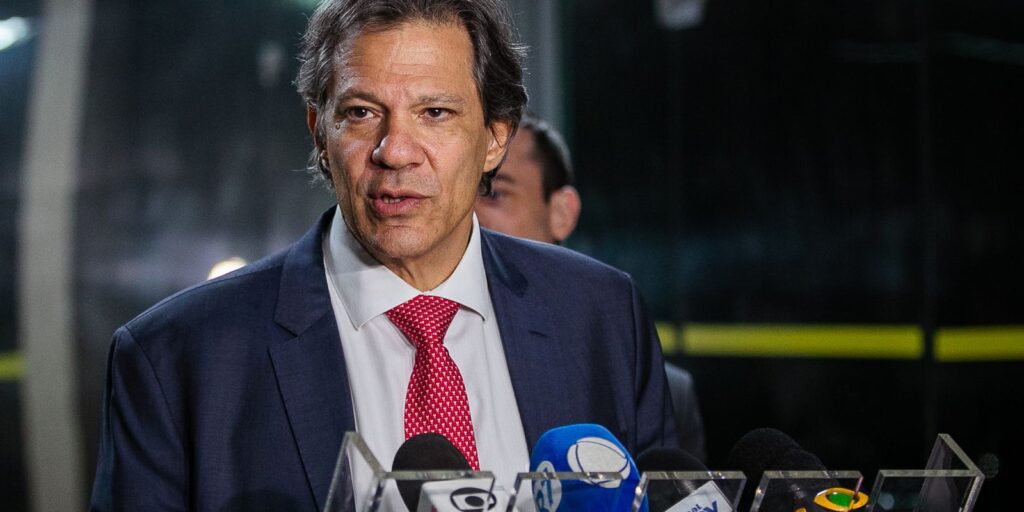 Haddad elogia decisão de Toffoli sobre ressarcimento de aposentados