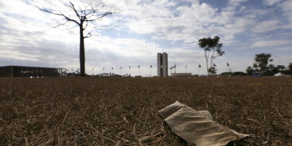 Inmet emite alerta para índices críticos de umidade relativa do ar
