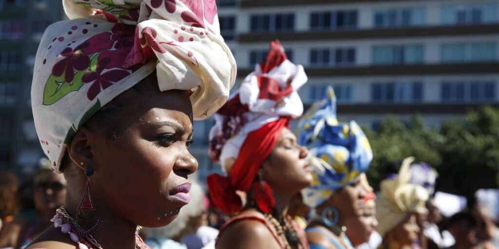 Mulheres negras são celebradas em manifestações em vários estados