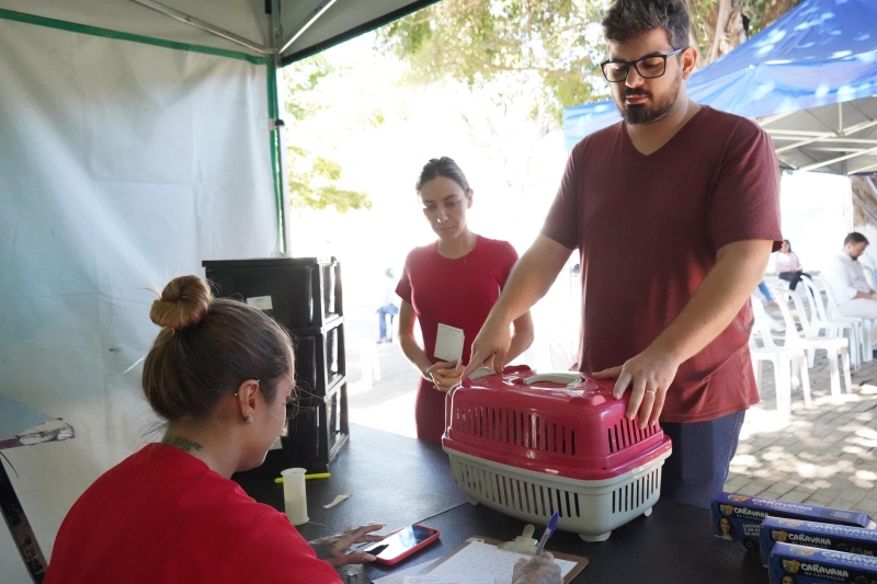 Prefeitura de Nioaque participa da abertura oficial da Caravana da Castração em Miranda