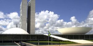 Congresso retoma trabalhos com pautas sobre os direitos da mulher
