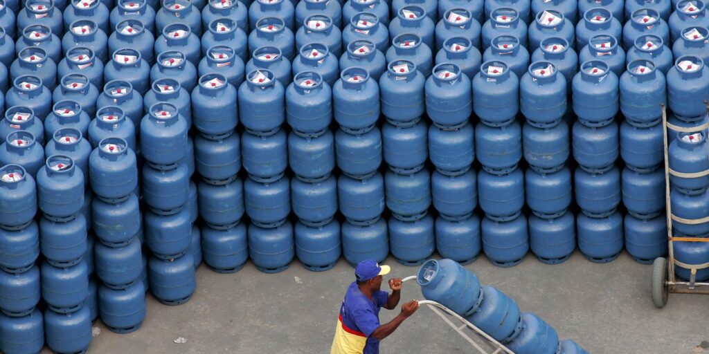 Petrobras vai retomar distribuição de gás de cozinha