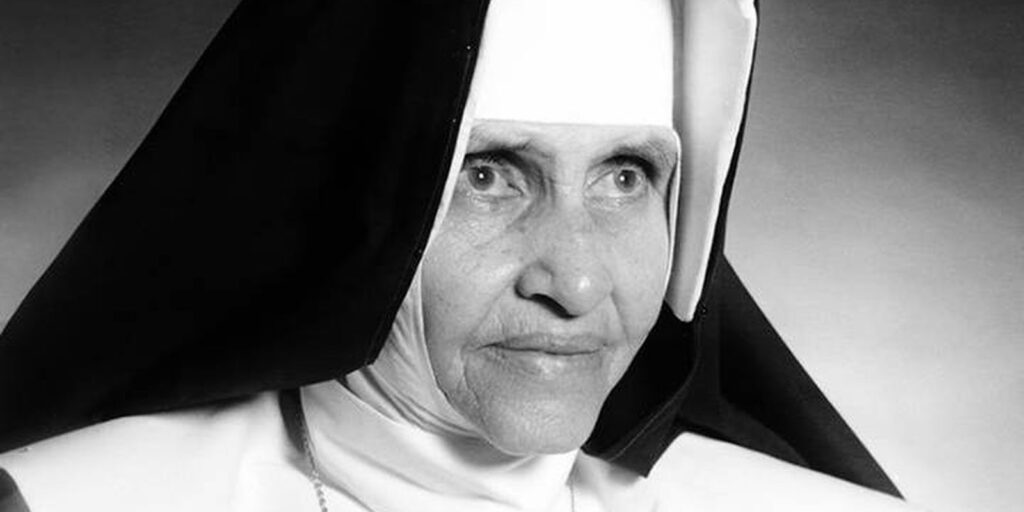 Santa Dulce: começa a celebração da primeira santa católica brasileira