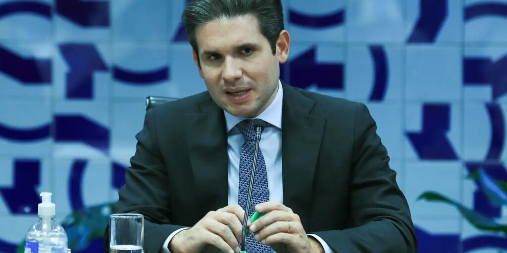 Hugo Motta diz que é preciso tirar pautas tóxicas da Câmara