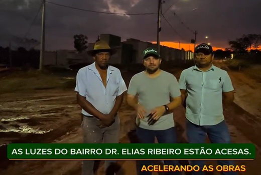 Prefeito Lucas Machado celebra conclusão da iluminação pública no bairro Dr. Elias Ribeiro em Itajá-GO
