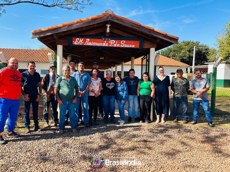 Secretários de Educação e Administração realizam visita técnica à Escola Municipal Raimundo Pedro de Souza na Zona Rural
